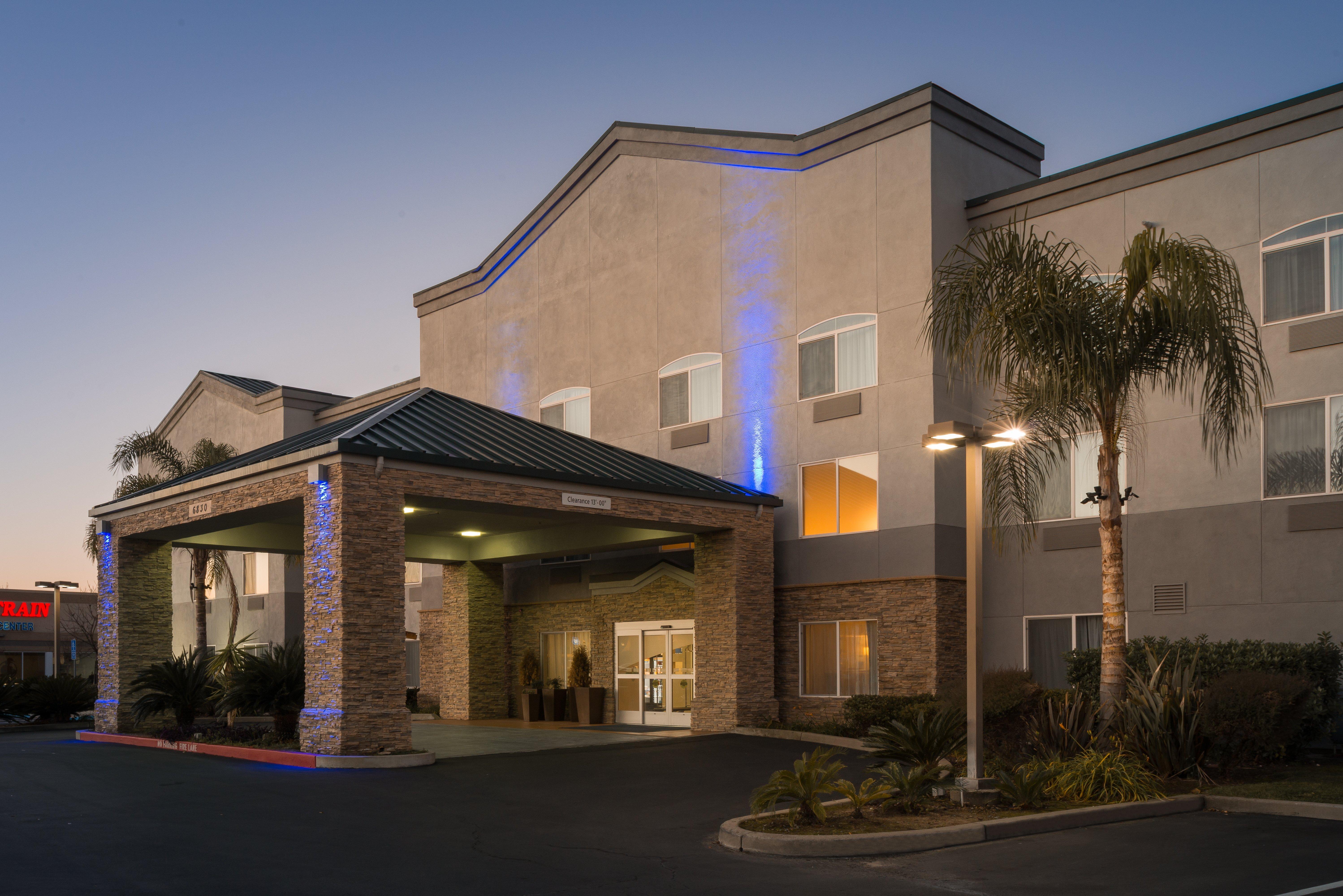 Holiday Inn Express Rocklin - Galleria Area By Ihg Zewnętrze zdjęcie