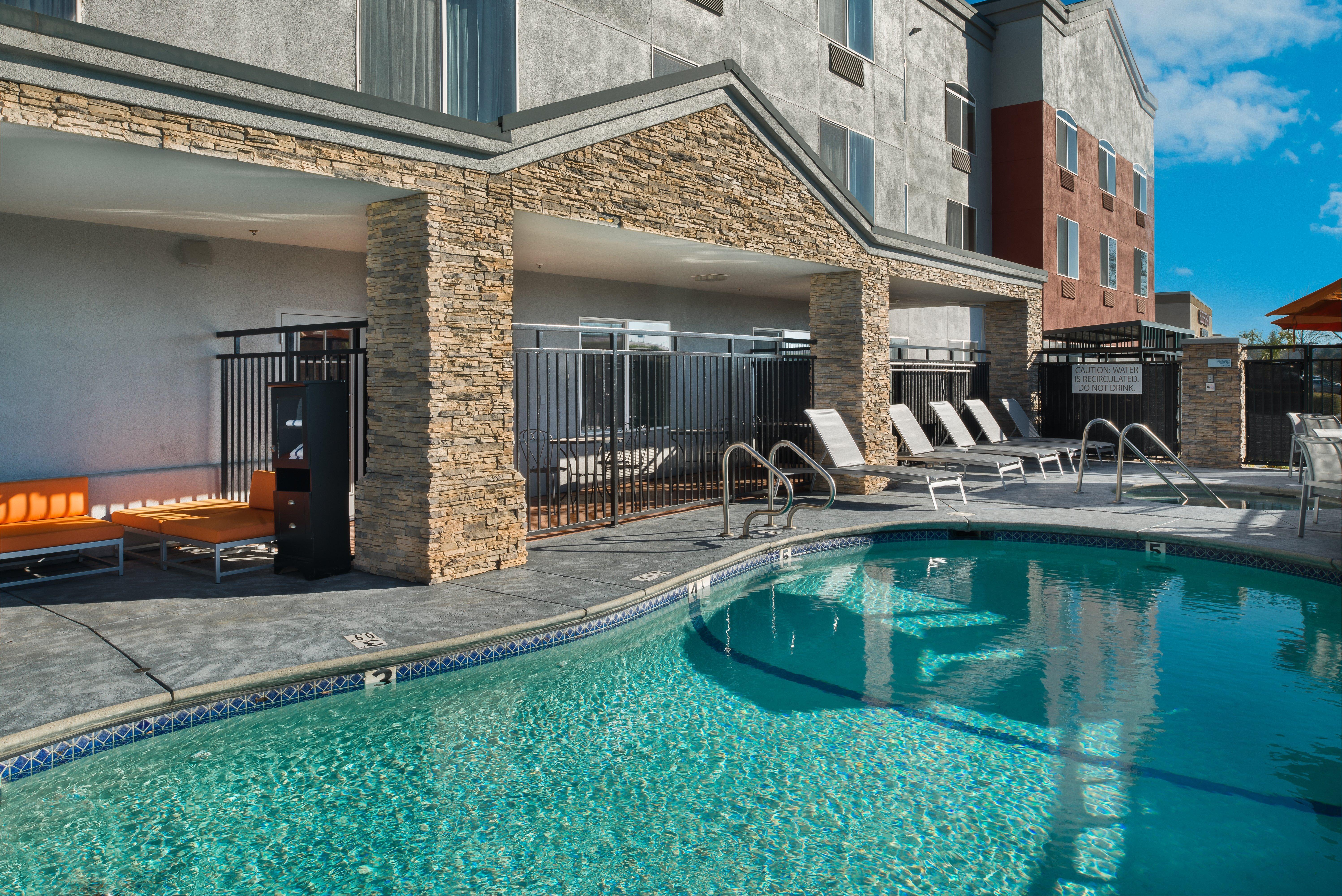 Holiday Inn Express Rocklin - Galleria Area By Ihg Zewnętrze zdjęcie
