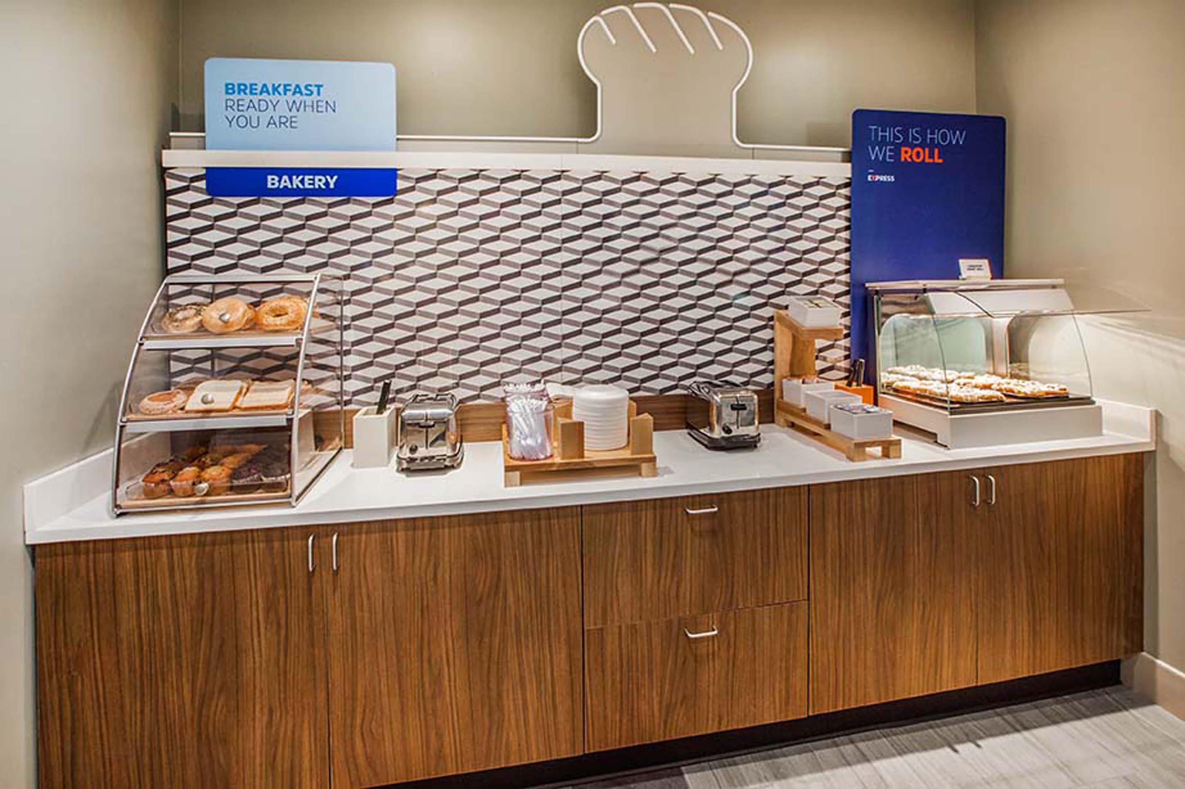 Holiday Inn Express Rocklin - Galleria Area By Ihg Zewnętrze zdjęcie